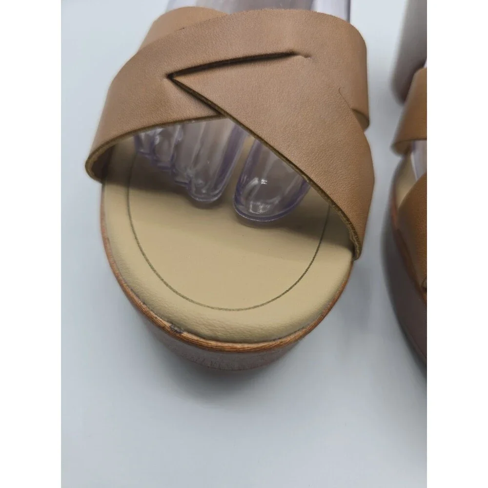 Me Too Amy Wedge Clog 3 1/2" Sandals-Women's-Size 9 Medium-Tan-Criss Cross Front - Picture 2 of 7